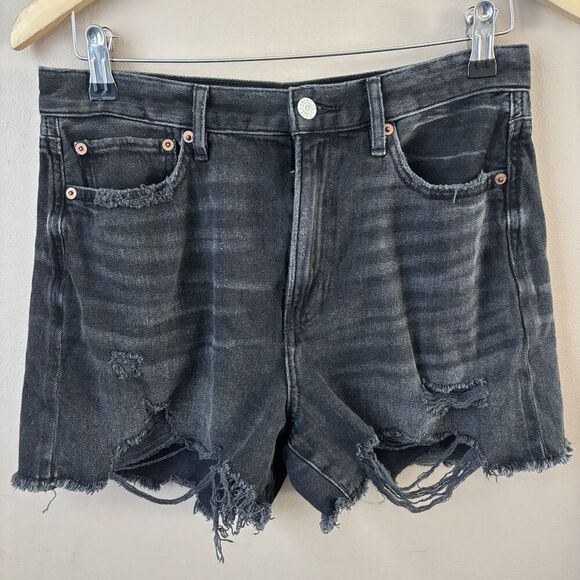 American Eagle Women’s 90s Boyfriend Shorts Black Distressed Denim Size 8 - Picture 1 of 5